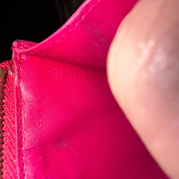 louis vuitton coin purse - Picture 4 of 4